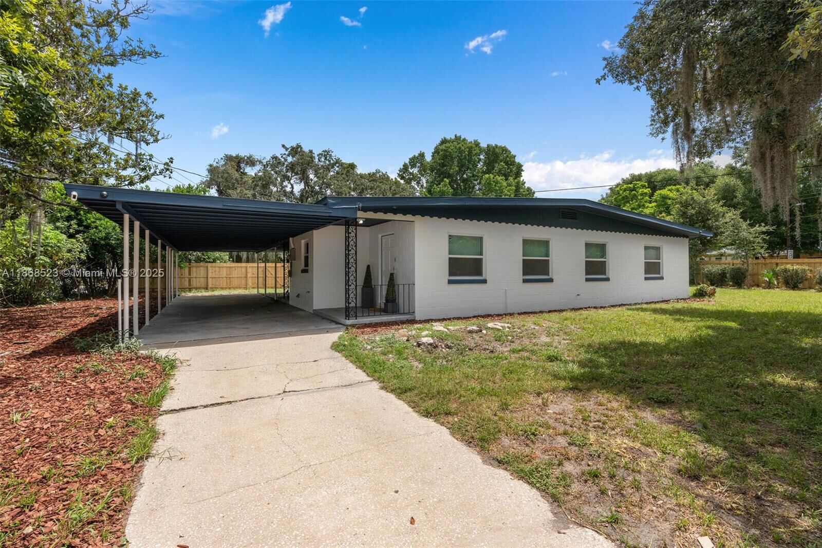 Property Photo:  4255 Wee Street 4255  FL 32757 