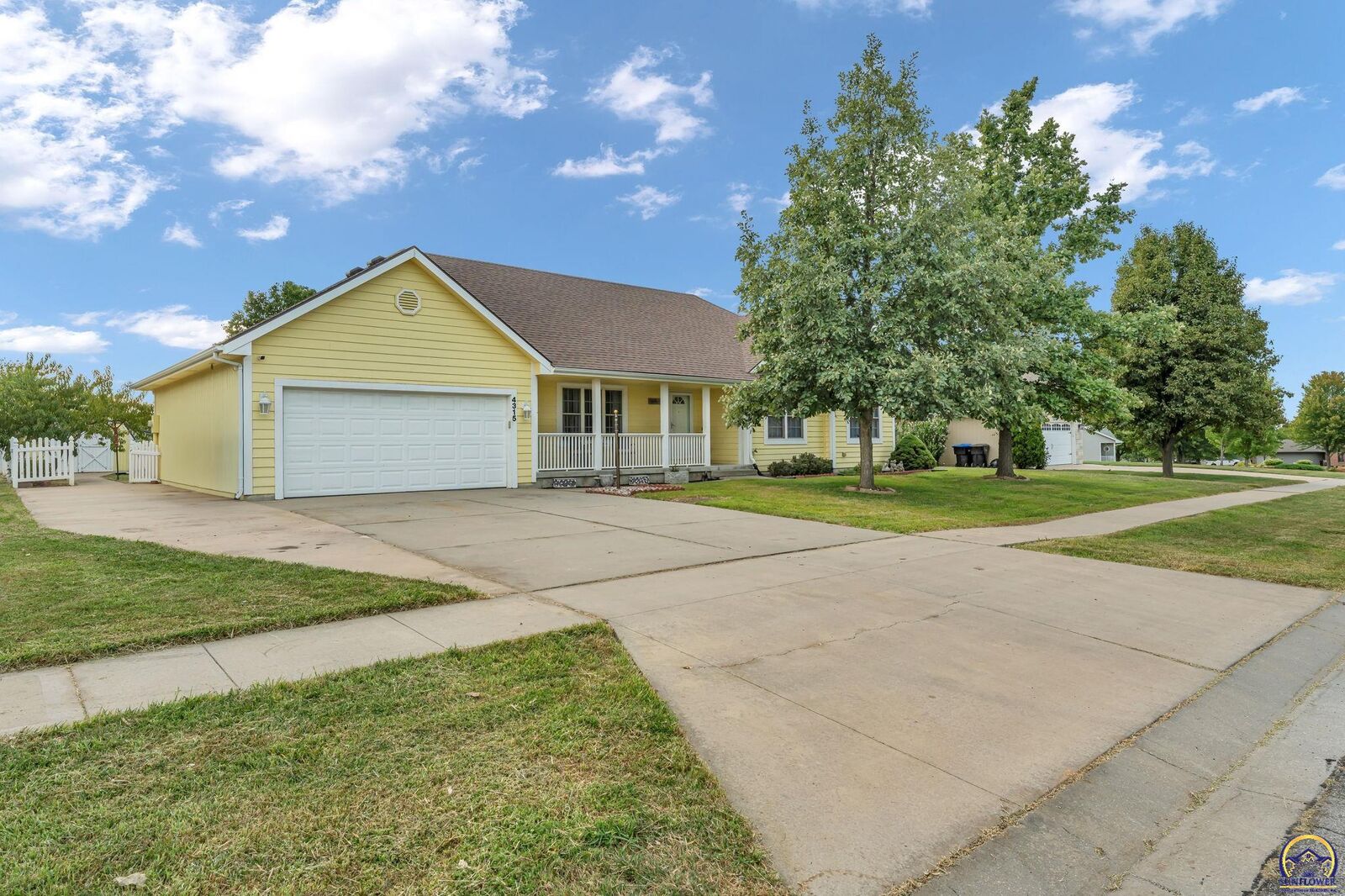 Property Photo:  4315 SE Michigan Ave  KS 66609 