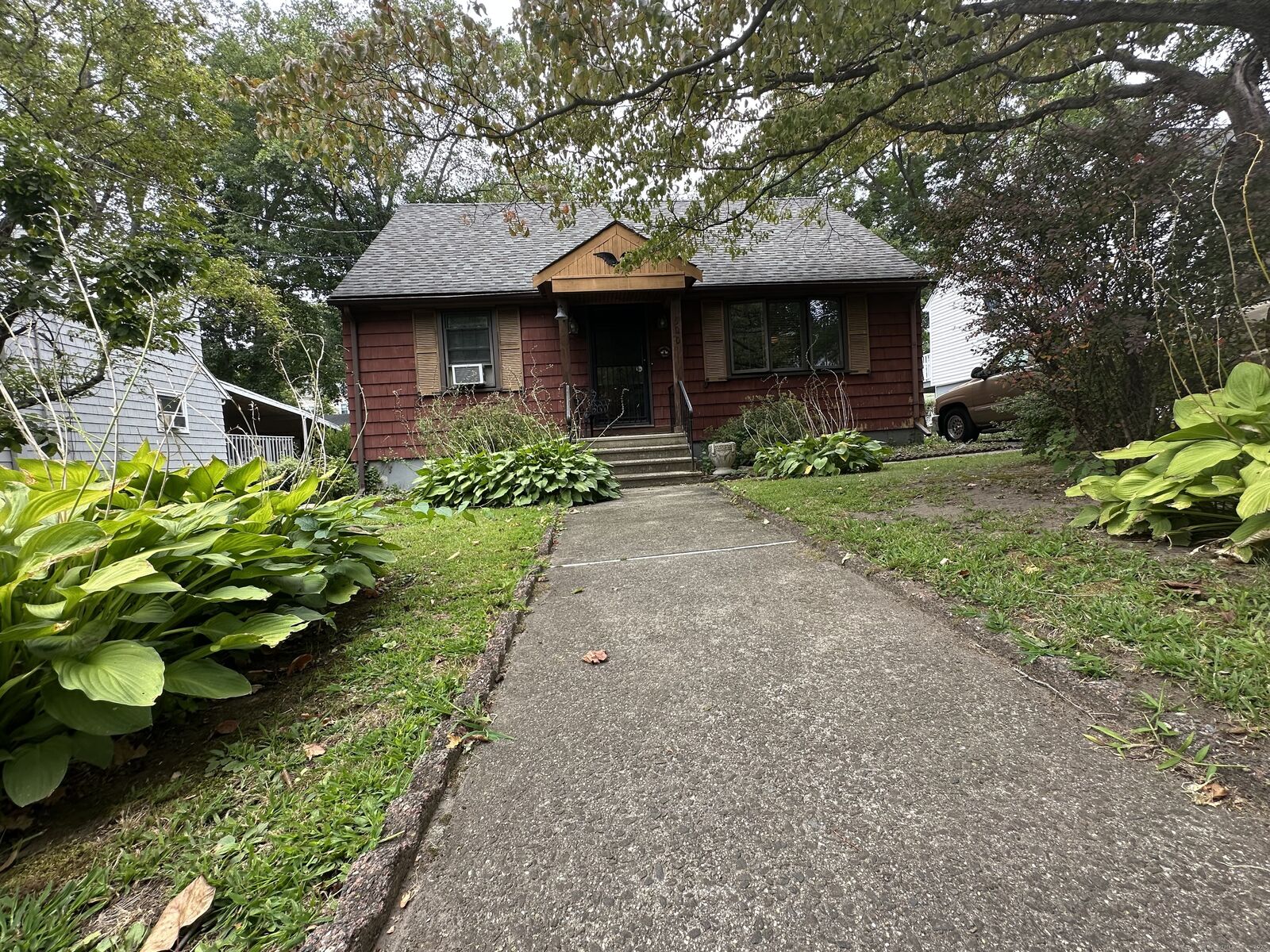 Property Photo:  500 Woodlawn Avenue Extension  CT 06606 