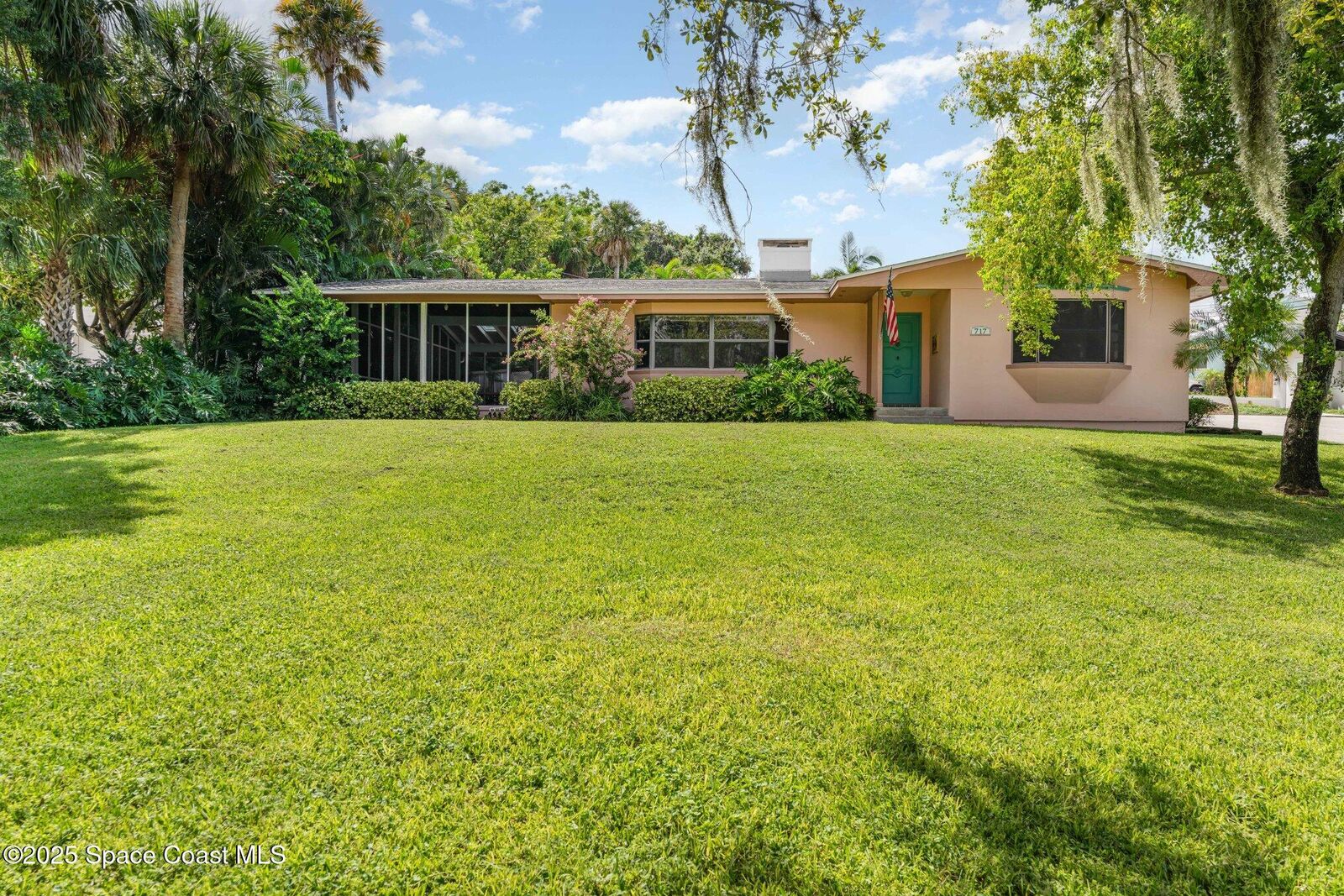 Property Photo:  717 Indian River Drive  FL 32922 