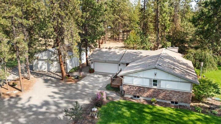 Property Photo: 16418 N Sunnyvale Dr WA 99026