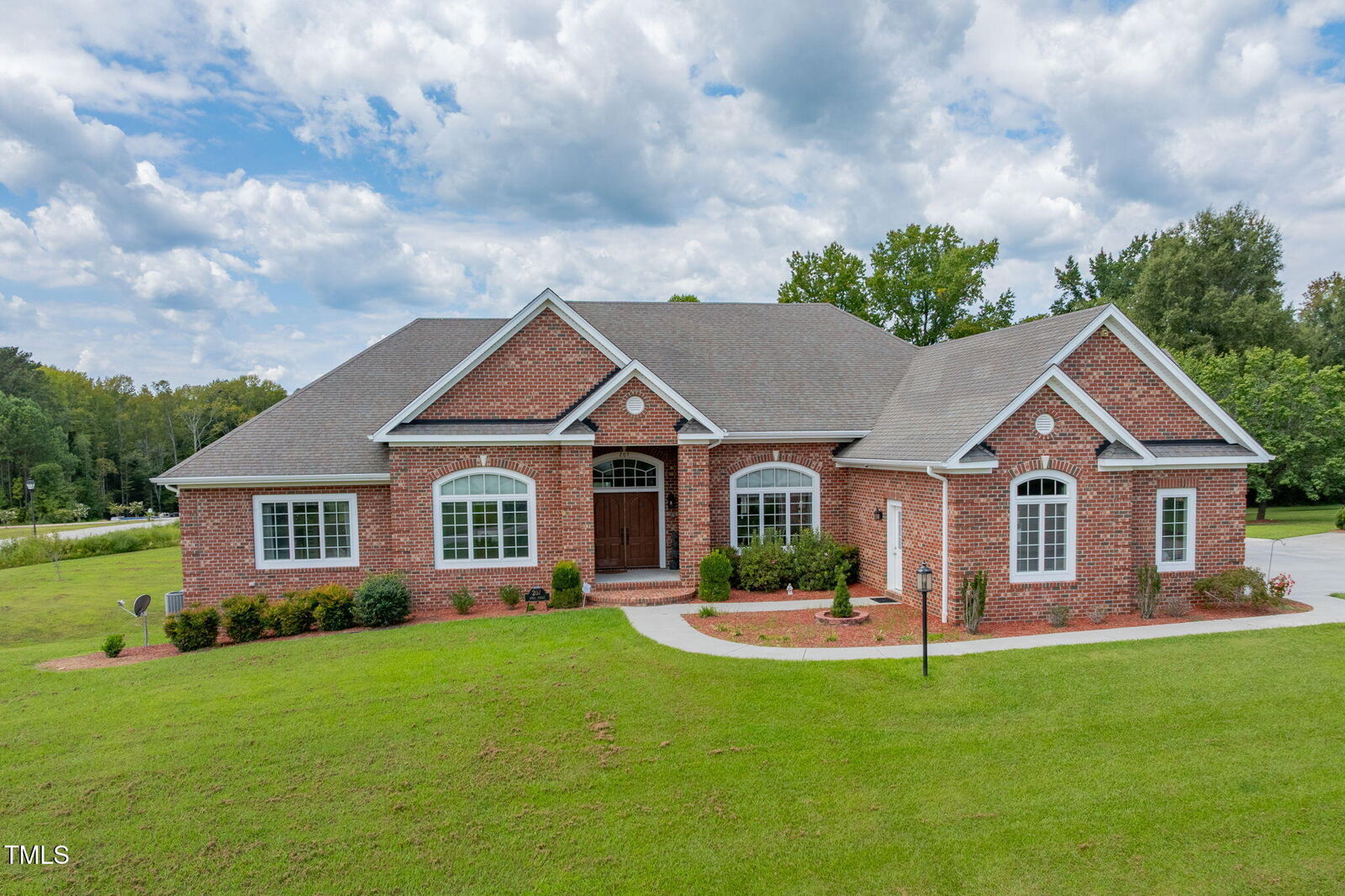 Property Photo:  207 Apple Street  VA 23917 