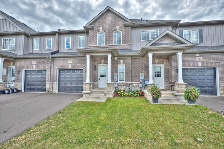 Property Photo: 427 Williams Crescent ON L2A 4P6
