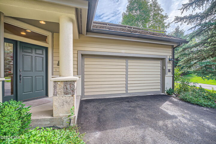 Property Photo: 116 Castle Peak Close A CO 81632