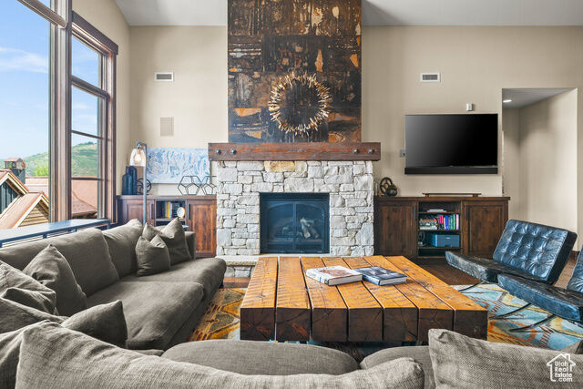 Property Photo:  1825 Three Kings Dr 4302  UT 84060