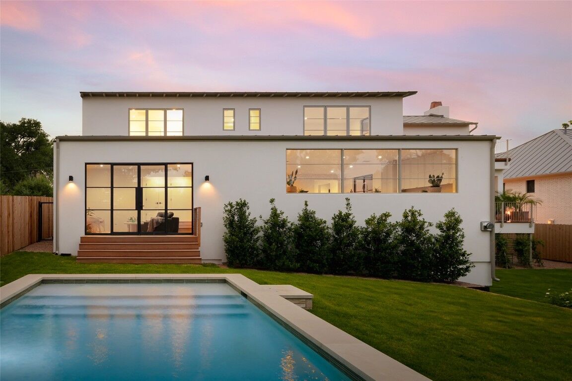 Property Photo: 1103 Gaston Avenue TX 78703