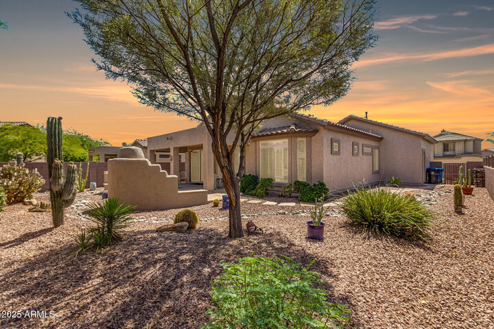 Property Photo:  2935 N Avoca Circle  AZ 85207 