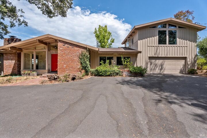 1500 Deerwood Drive  Ukiah CA 95482 photo