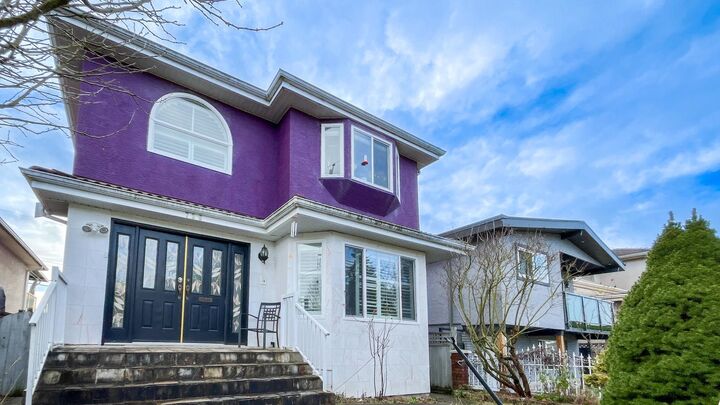 736 E 55th Avenue — photo 1