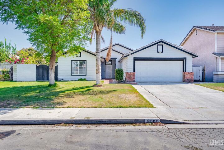 6000 California Spring Drive  Bakersfield CA 93313 photo