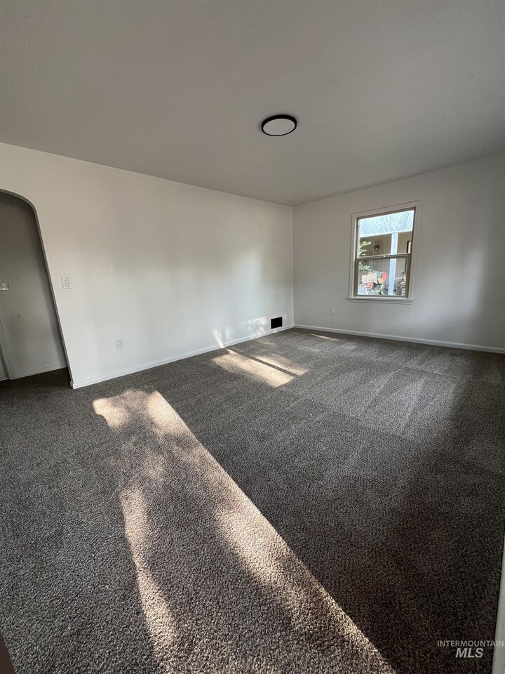 Property Photo:  555 N. 8th E.  ID 83647 
