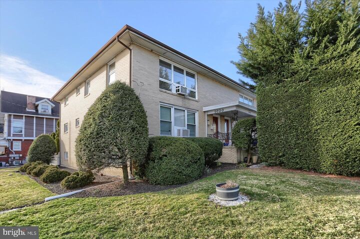 Property Photo: 1020 Bridge Street E PA 17070