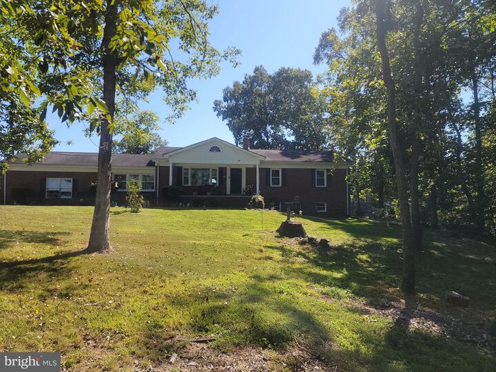 Property Photo: 524 Annies Road VA 22709