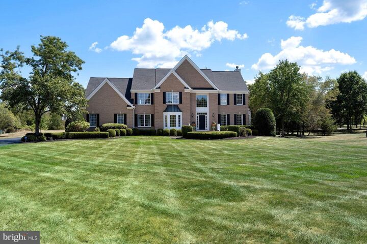 Property Photo:  20 Hunters Ridge Drive  NJ 08534 
