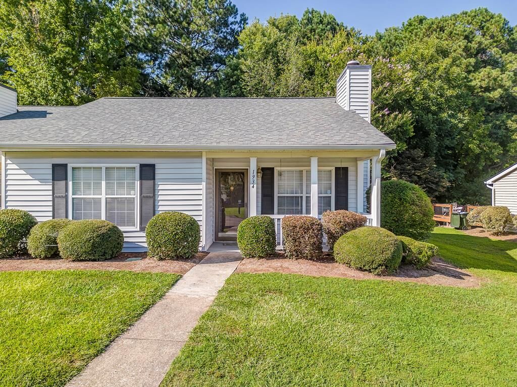 Property Photo:  1934 Spring Chase Way  GA 30720 