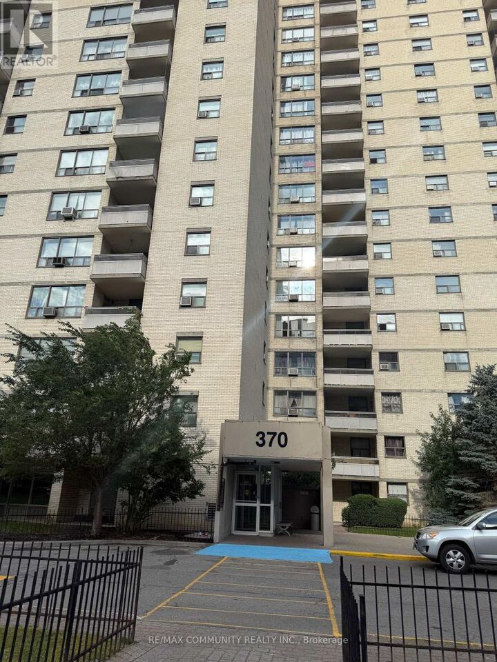 Property Photo:  370 Dixon Road 1604  ON M9R 1T2 