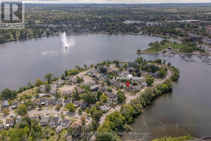 1 Wallace Street  Peterborough (Ashburnham Ward 4) ON K9H 1A8 photo