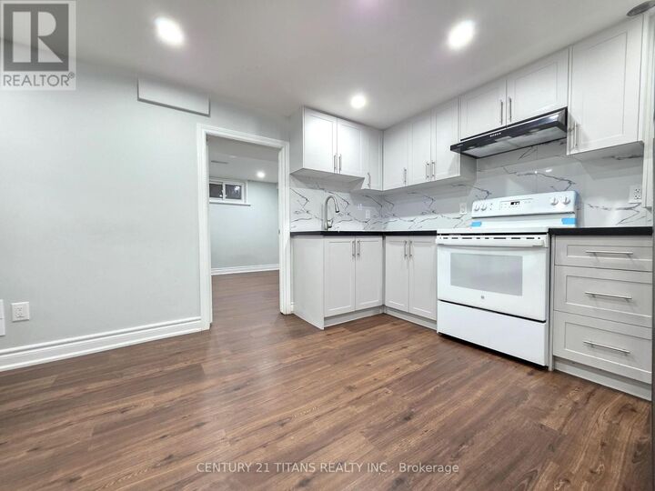 Property Photo:  42 Sancrest Drive  ON M1P 4A5 