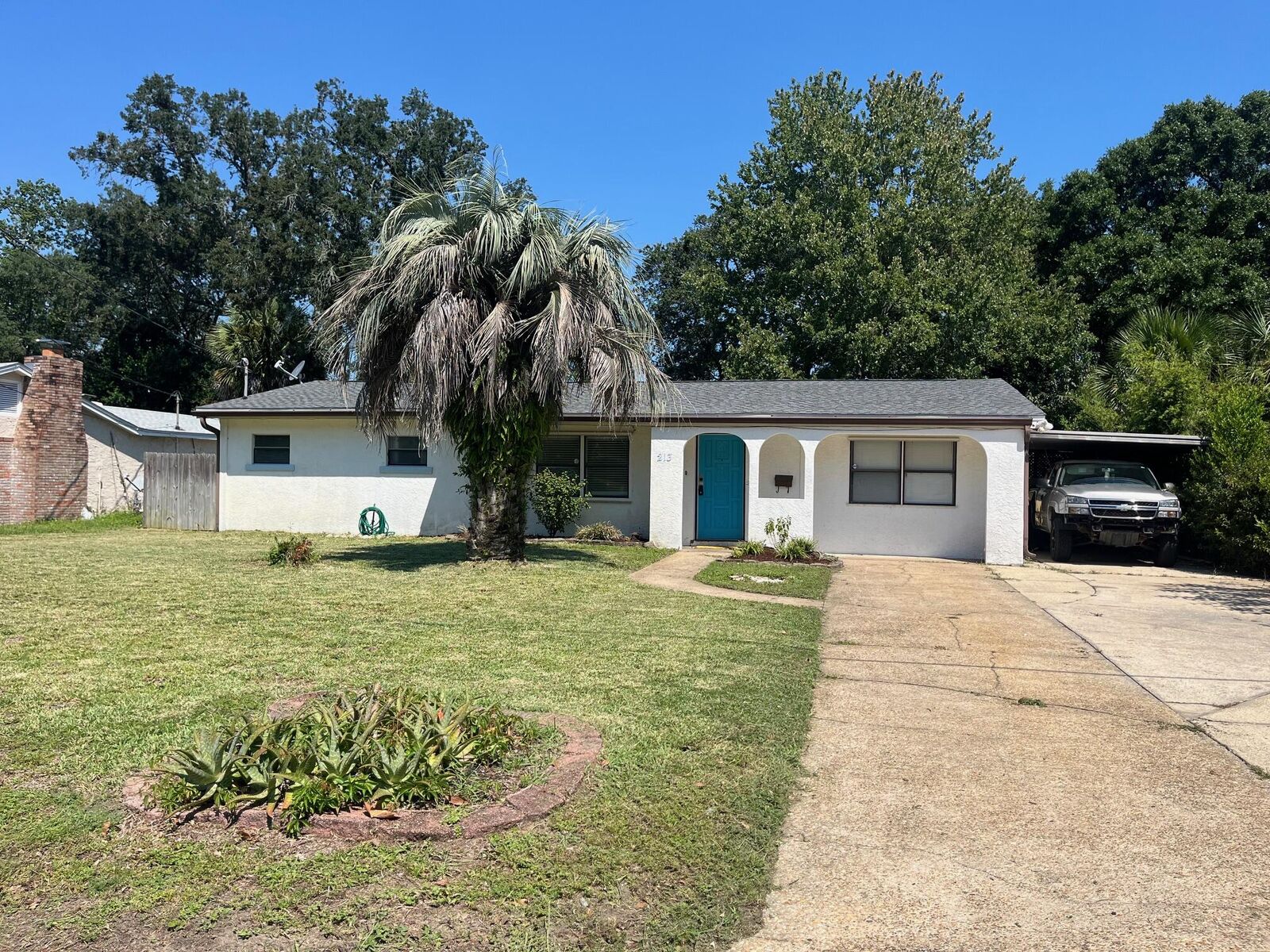 Property Photo:  213 NW Moriarty Street  FL 32548 
