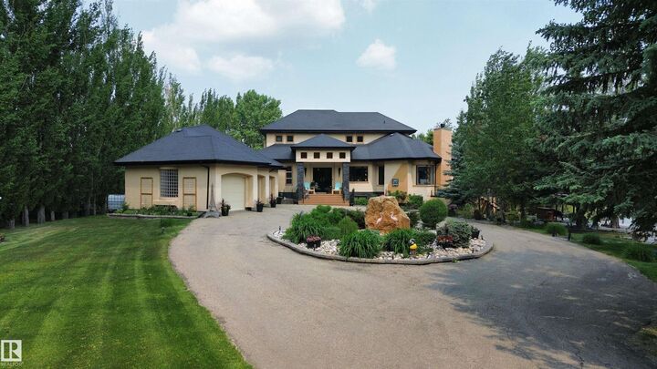 20604 5 Avenue SW  Edmonton AB T6M 2P4 photo