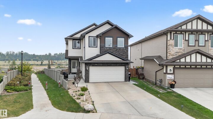Property Photo: 1215 24 Avenue NW AB T6T 2E4