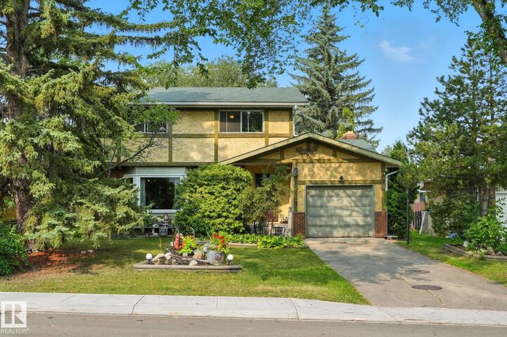 17 Marion Drive  Sherwood Park AB T8A 2G8 photo