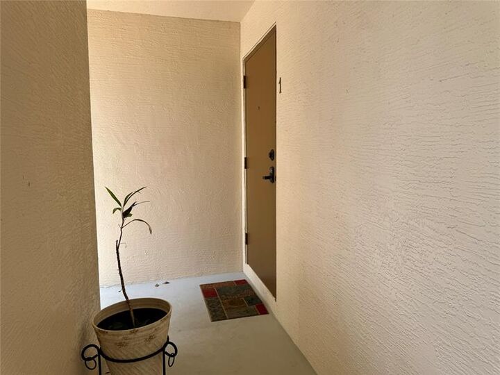 Property Photo: 1313 SW 8th Ct 1 FL 33312