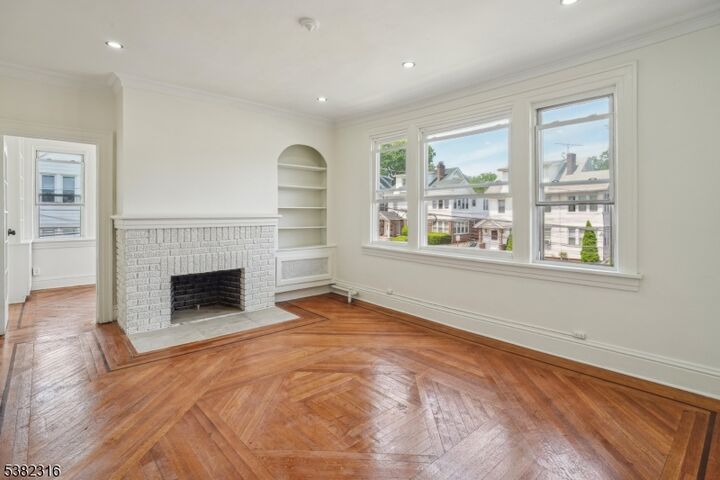 Property Photo:  80 Vassar Ave 2  NJ 07112 