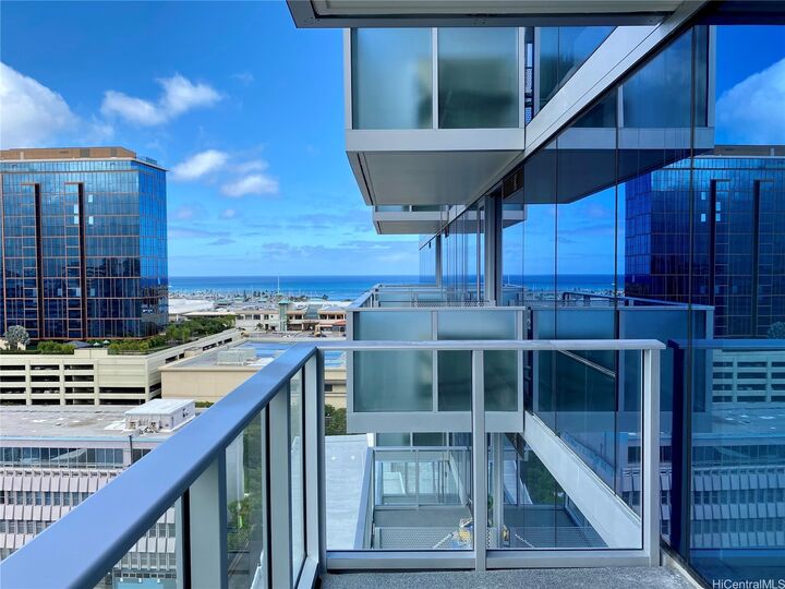 629 Keeaumoku Street 1407  Honolulu HI 96814 photo