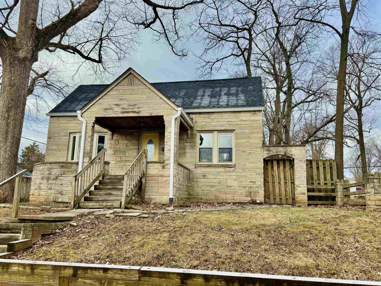 Property Photo: 1105 N Woodburn Avenue 1 IN 47404