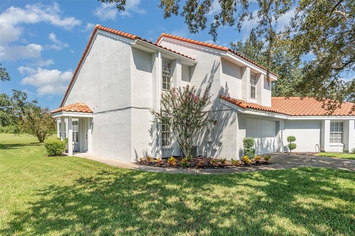 Property Photo: 2548 Albion Avenue FL 32833