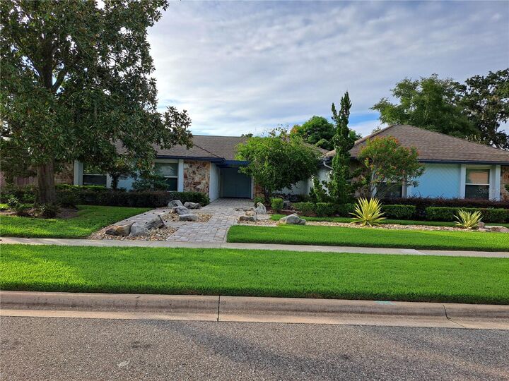 Property Photo: 380 White Oak Cir FL 32751
