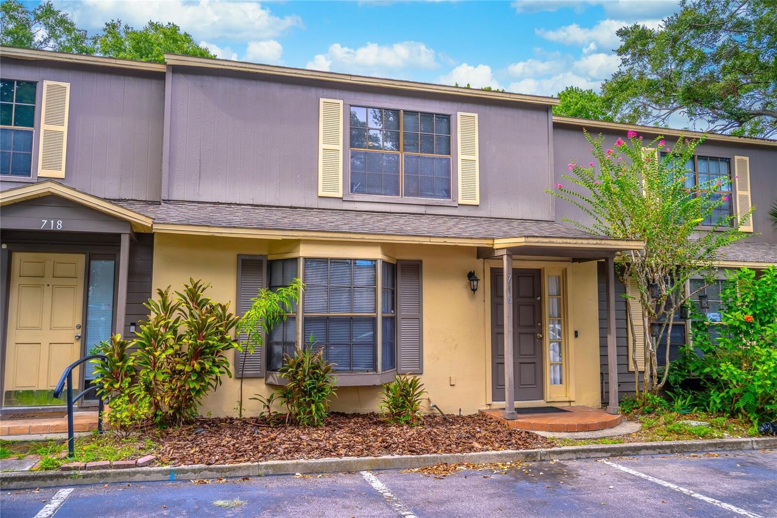 Property Photo:  716 Edgewater Drive 2A  FL 32804 