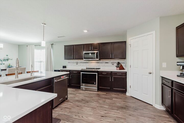 Property Photo:  956 Rushmore Drive  IN 46167 