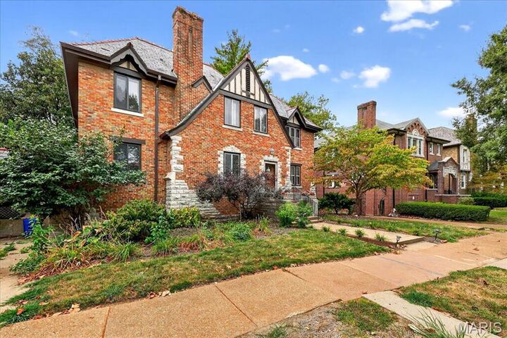 Property Photo: 7224 Pershing Avenue MO 63130
