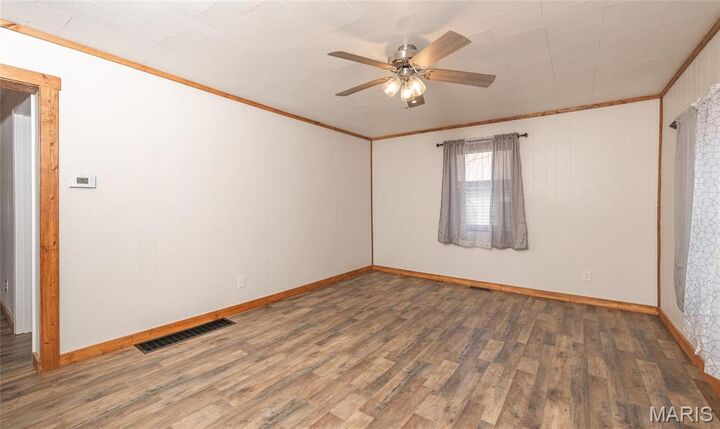 Property Photo: 7 N Warfel Street MO 65560