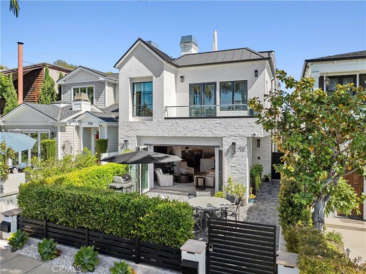 712 Marguerite Avenue  Corona Del Mar CA 92625 photo