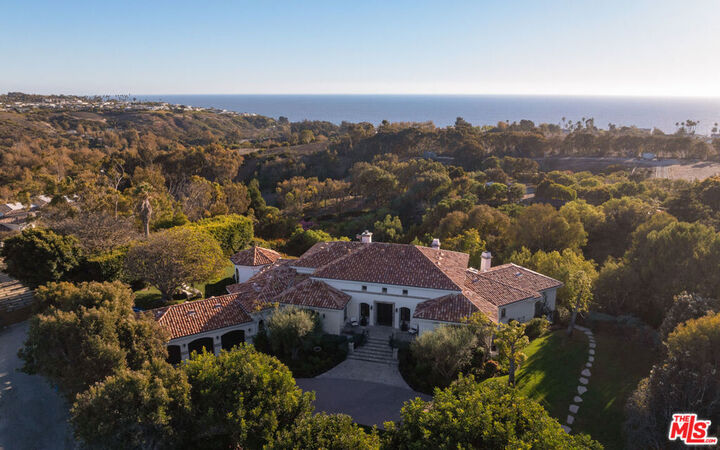 Property Photo:  6110 Merritt Drive  CA 90265 