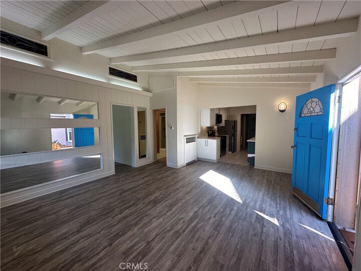 Property Photo: 2504 Alma Avenue CA 90266