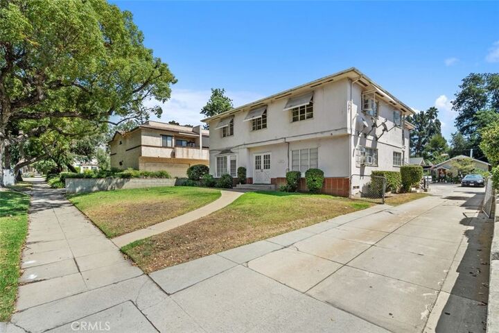 Property Photo:  520 N Hill Avenue  CA 91106 