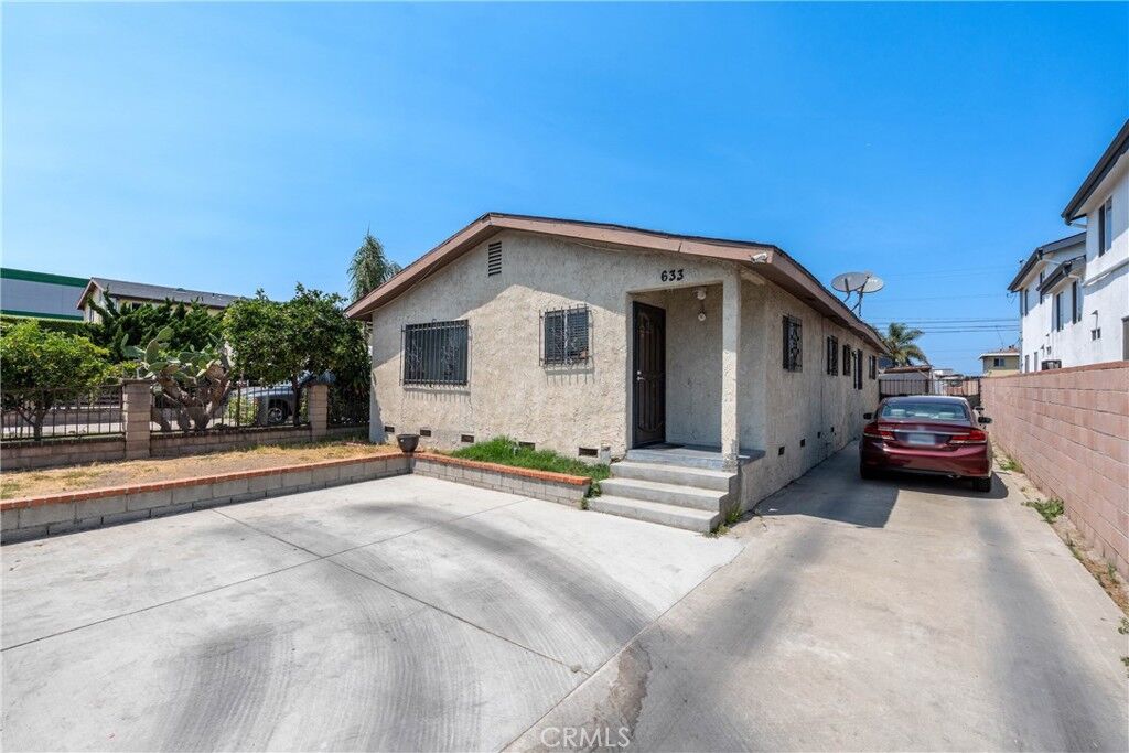 Property Photo:  633 E 115th Street  CA 90059 