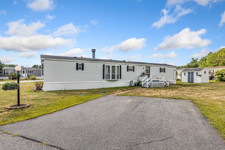 Property Photo:  31 Sunrise Hill  ME 03901 