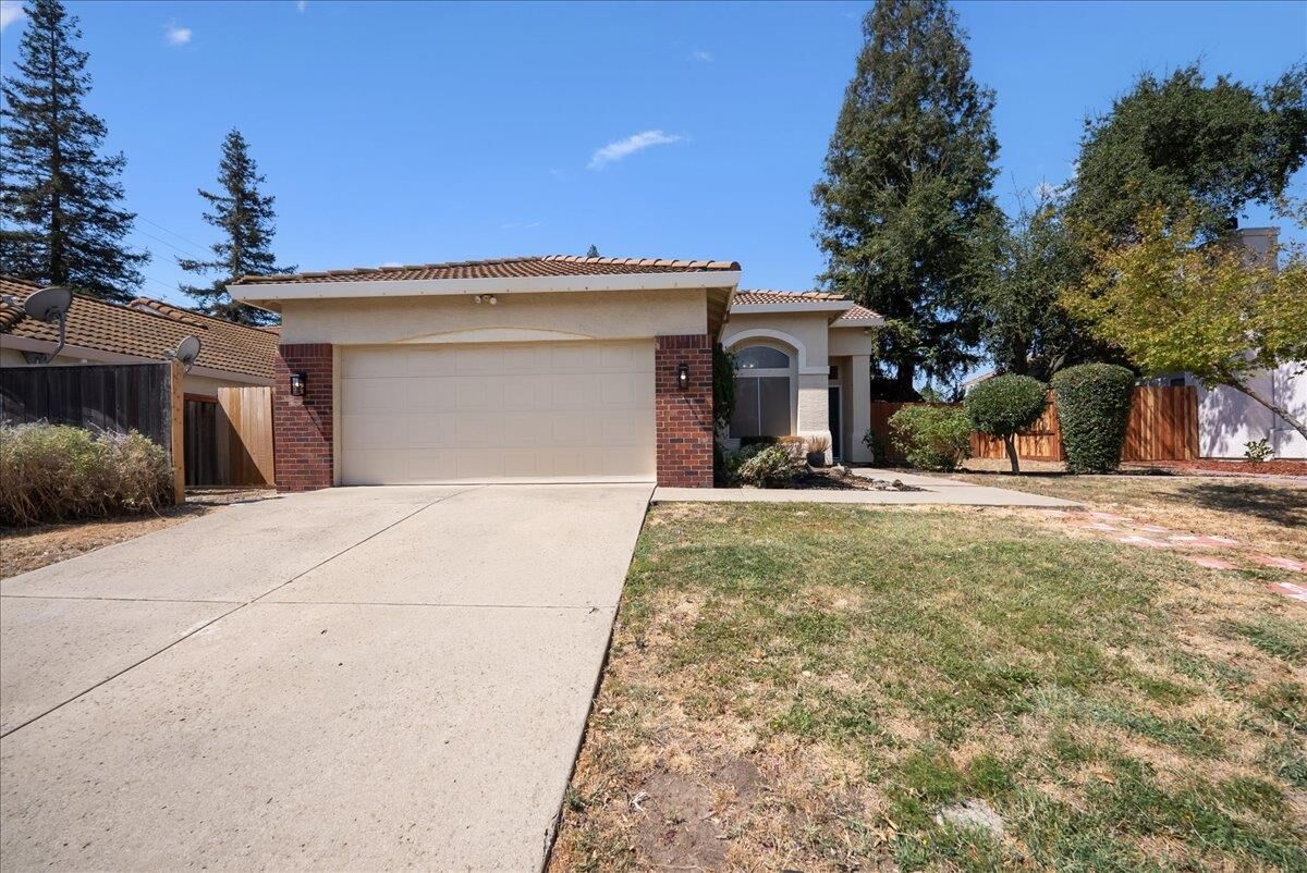 Property Photo: 2303 Prospect Point Drive CA 95747