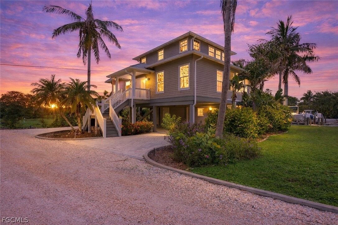 Property Photo:  16710 Bocilla Island Club Drive  FL 33922 