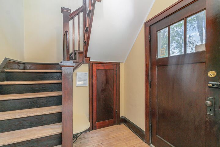 Property Photo:  2416 34th Avenue S  MN 55406 