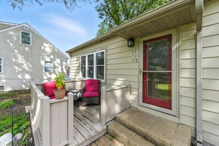 Property Photo:  685 49th Avenue NE  MN 55421 