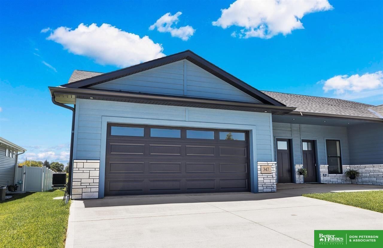 Property Photo:  347 Capstone Drive  NE 68025 