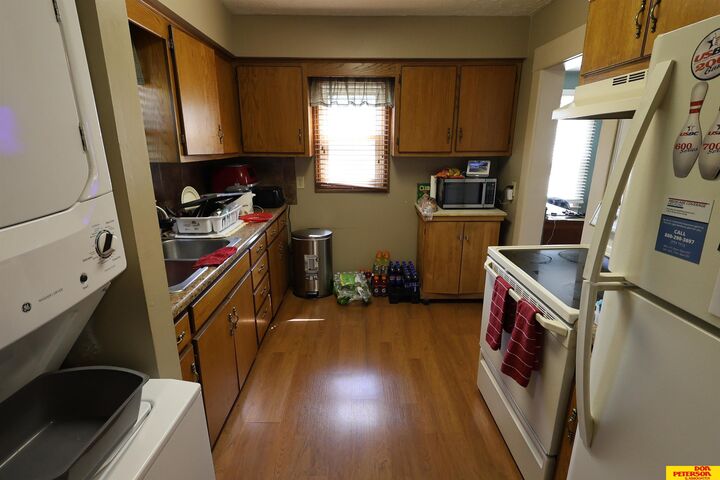 Property Photo:  614 E Linden Avenue  NE 68025 