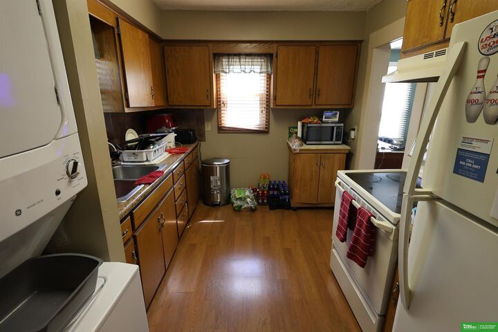 Property Photo:  614 E Linden Avenue  NE 68025 