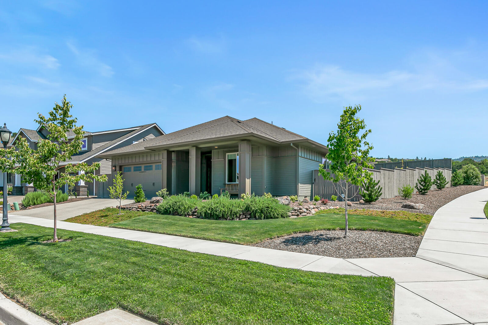 Property Photo: 463 Limestone Lane OR 97504